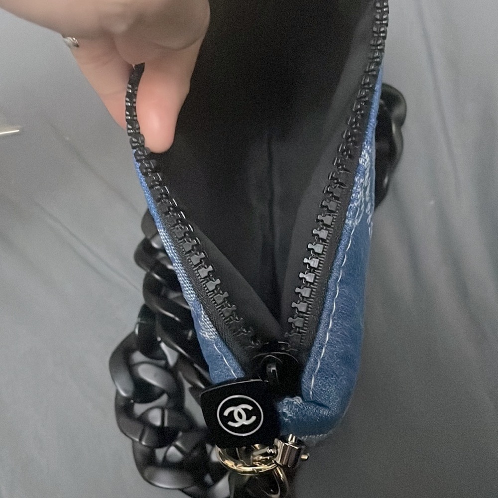 CC Authentic Chanel mini bag! - Picture 3 of 4